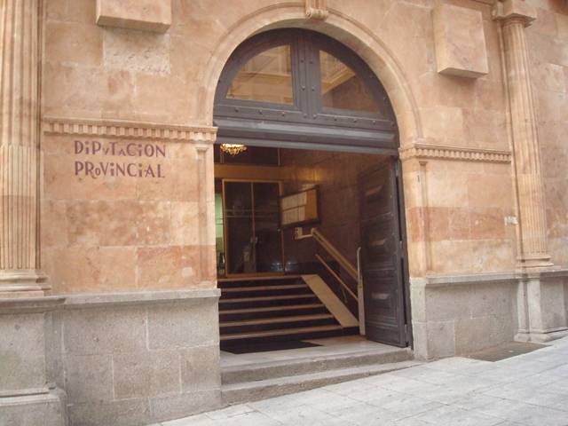 Diputación de Salamanca (Palacio La Salina) - Fachada del edificio