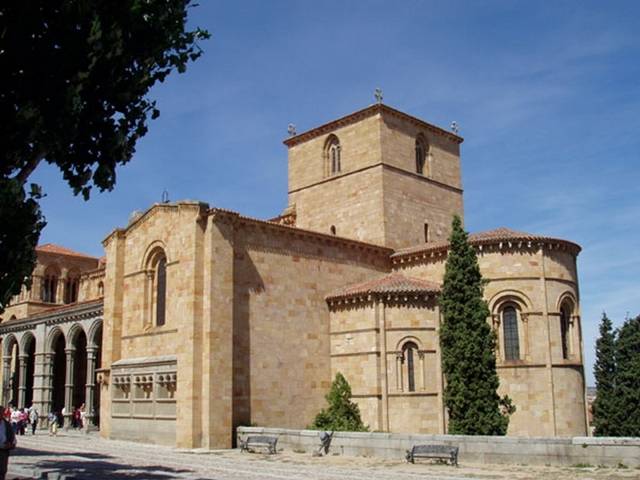 Basílica de San Vicente - Fachada