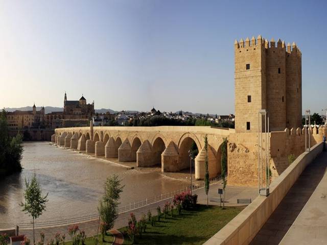 Puente Romano de Córdoba - Vista lateral del puente