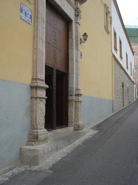 Puerta de acceso exterior