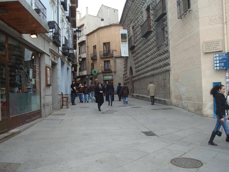 Calle Juan Bravo