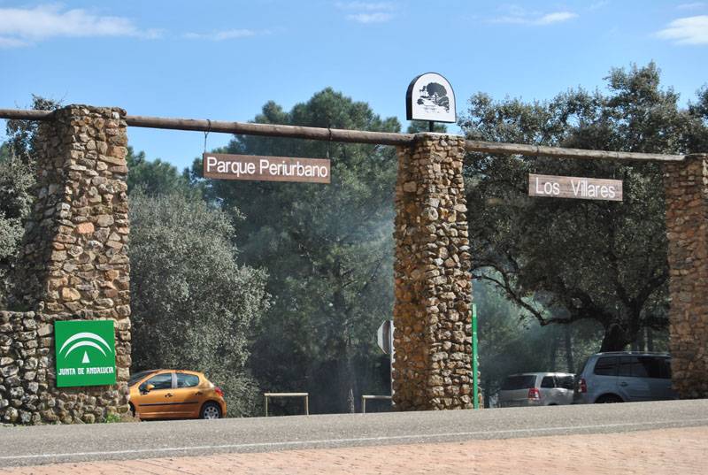 Parque Periurbano Los Villares. Sendero y Mirador de La Umbría - Acceso al parque