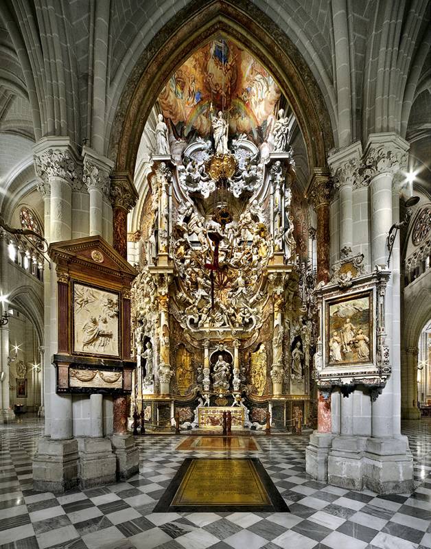 Santa Iglesia Catedral Primada de Toledo - Retablo Barroco en alabastro