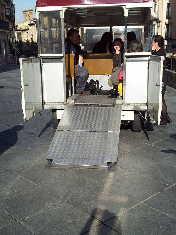 Rampa de acceso al tren