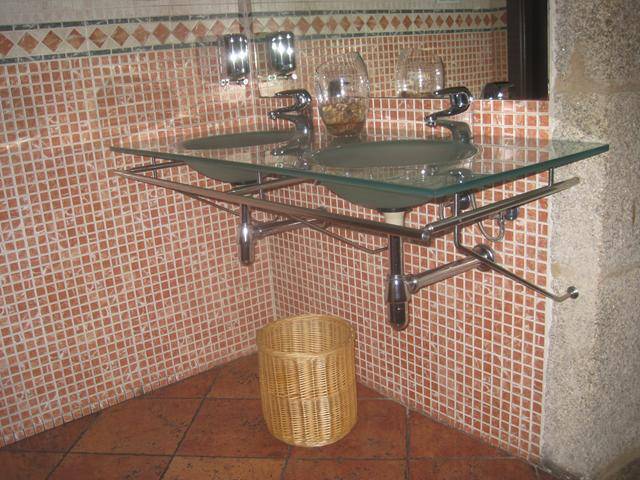 Lavabo del Aseo Adaptado