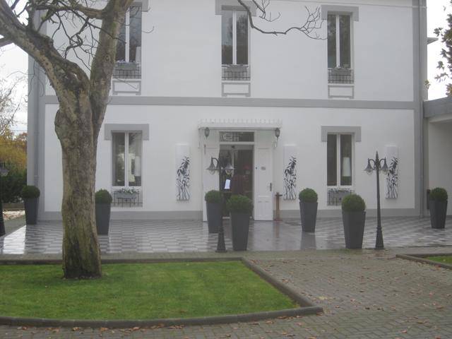 Restaurante Mar de Esteiro - Fachada del Edificio