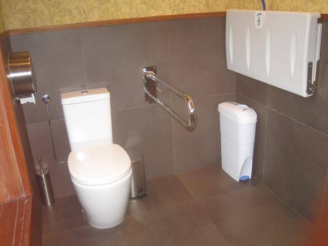 Cabina de Aseo Adaptado