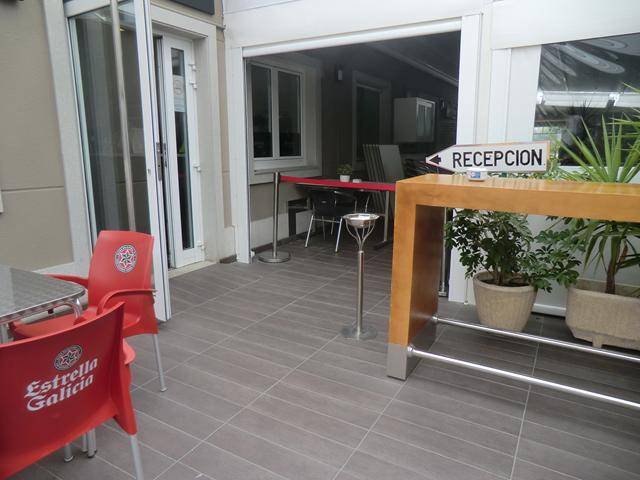 Puerta de acceso al interir del restaurante