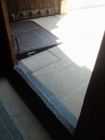 Acceso con rampa portátil.