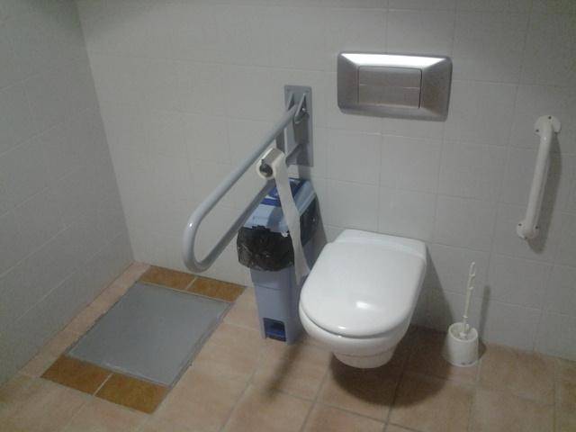 Cabina de aseo para PMR.