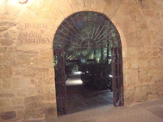 Puerta de entrada al parque
