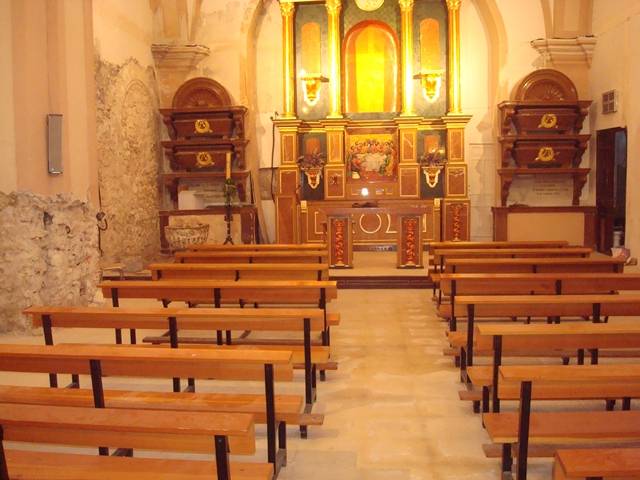 Interior de la iglesia