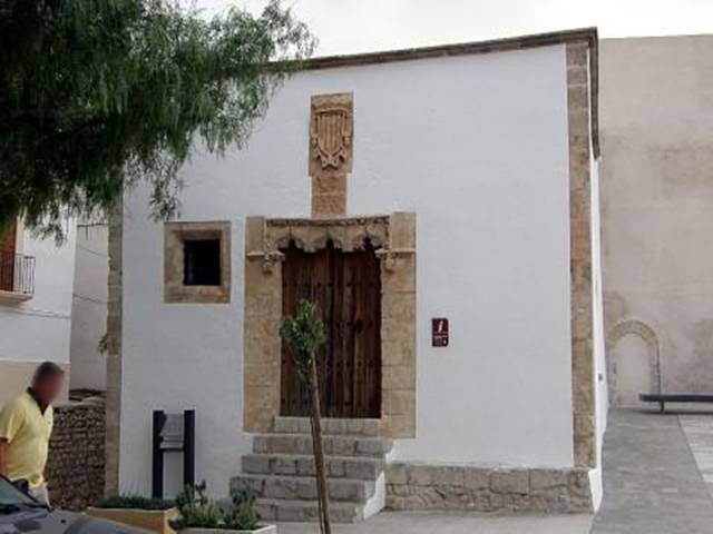 Oficina de Turismo “La Curia” - Fachada