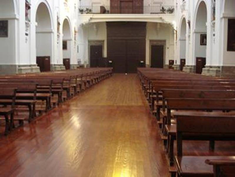 Interior de la iglesia