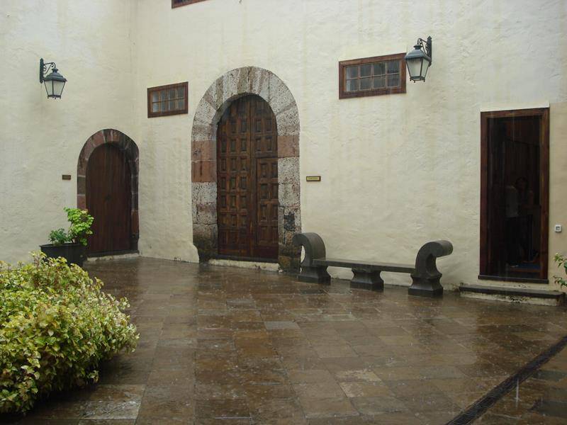 Patio de acceso