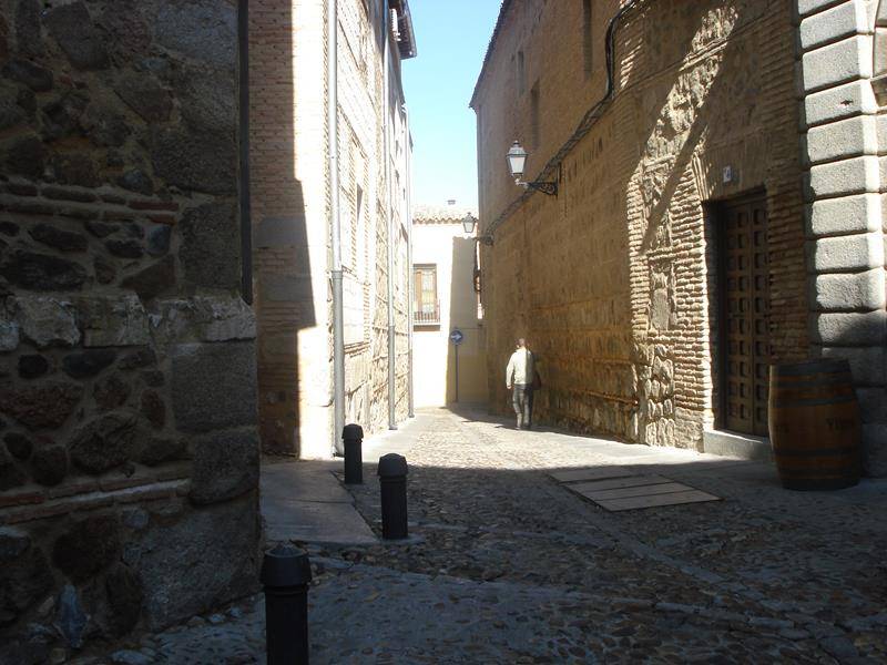 Calle de acceso al Museo