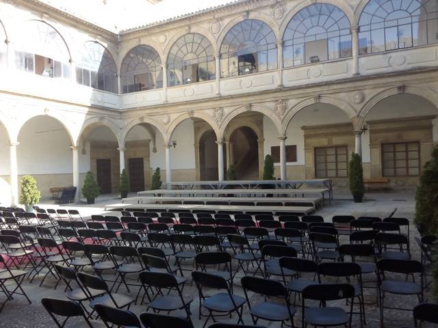 Claustro