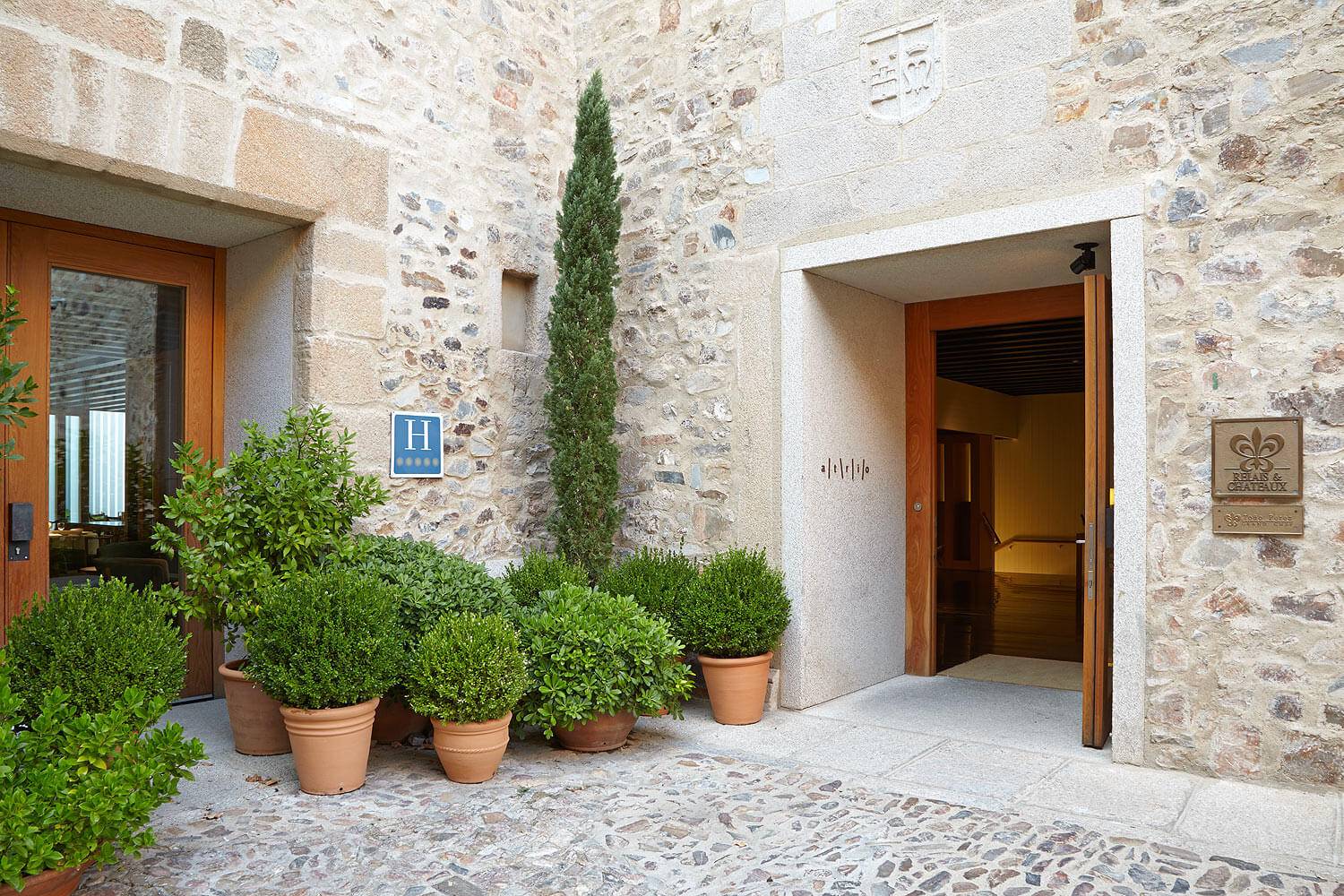 Puerta de acceso al interior del establecimiento