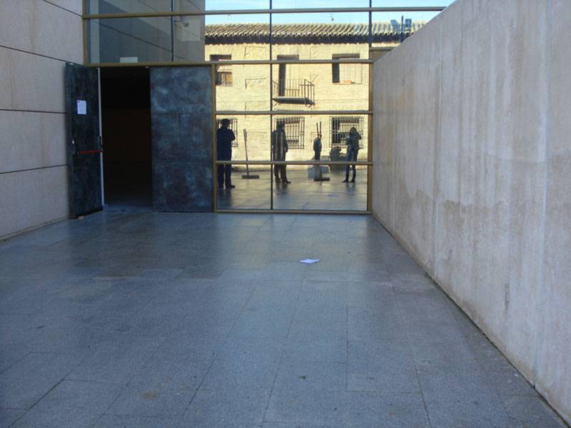 Acceso a zona de museo