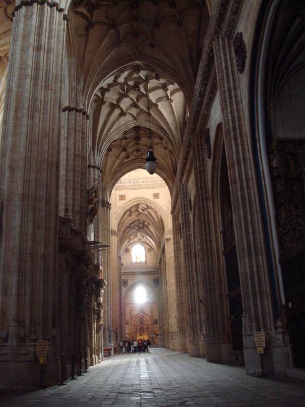 Arcos góticos del interior